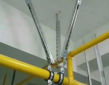 闸阀支撑架的质量要求。价格决定了班戈抗震支撑框架的质量。